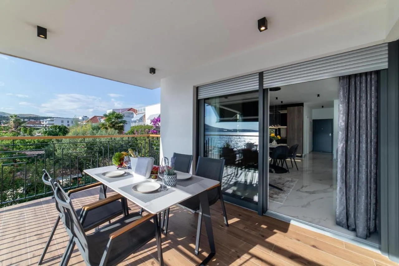 Luxury Apartment Vagabundo 2 Free Parking Trogir
