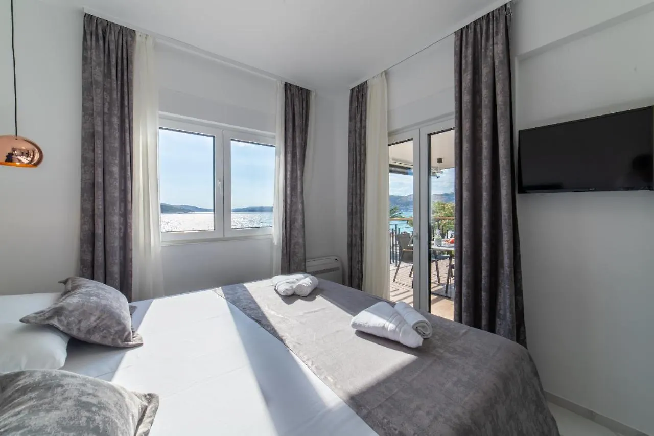 Luxury Apartment Vagabundo 2 Free Parking Trogir